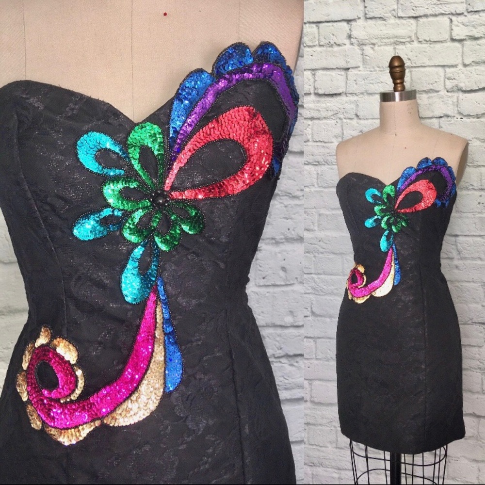 Vintage Party Dress 80s/90s Mini Black Lace Multi Color Sequin applique. Bodycon